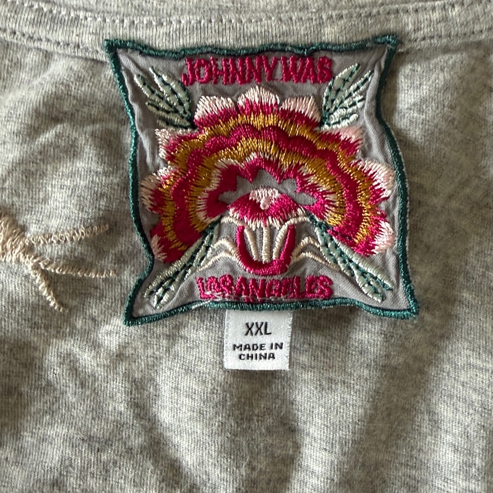 Johnny Was Gray Floral Embroidered Raw Hem Shirt - Picture 6 of 6